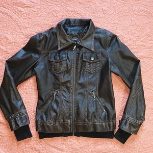 dark brown leather jacket !